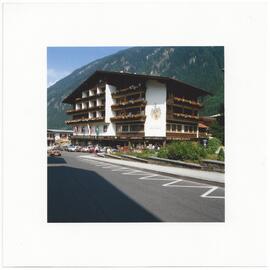 220b, Raiffeisengebäude, Mayrhofen