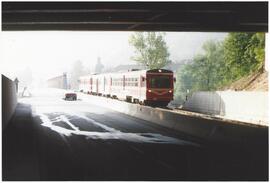 Zillertalbahn, Triebwagen auf der neuen Innbrücke