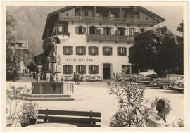 348 Alte Post Hotel  mit Marienbrunnen
