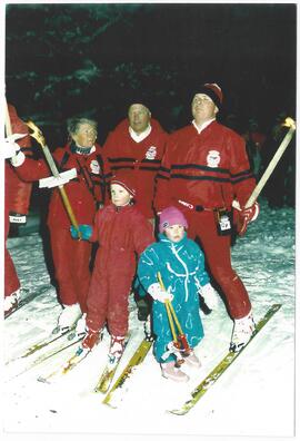 Familie Spieß beim Fackellauf 1987