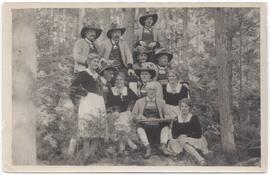 Die Mayrhofner Volkssänger beim Waldfest 1927