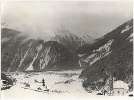 Finkenberg Herzjesukapelle Blick nach Mayrhofen Winter