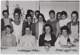 KlassenfotoDie Kochschülerinnen 1957