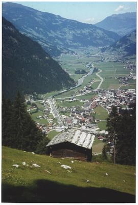 Wiesenhofblick nach Mayrhofen