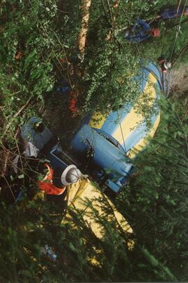 Betonmischwagen im Flieserwaldweg abgestürzt