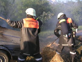 Brand eines mit Stroh beladenen PKW Anhänger, A12, KM 91,8