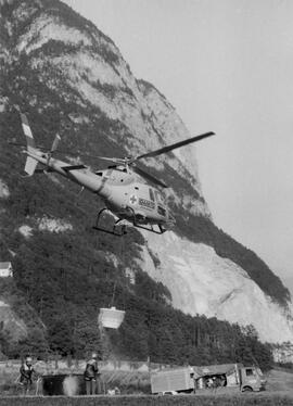 Waldbrand oberhalb Martinswand, Hubschraubereinsatz