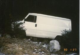 PKW Bergung auf dem Forstweg zum Oberbach