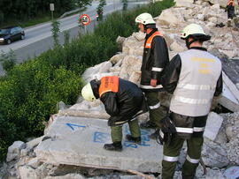 Bergeübung bei Firma Plattner/2004 06 21 Bergeü