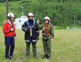 Flughelferlehrgang in der LFS/2001 06 28 Flughelfersch