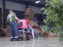 Hochwasser nach schweren Regenfällen in verschiedenen Ortsteilen von Zirl