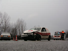 PKW Unfall A12, KM 92,5, Zusammensto0 von 3 Autos, im Staubereich dann ein weiterer Auffahrunfall