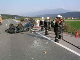 PKW Unfall A12, KM 84,5, 2 Auto zusammengestoßen