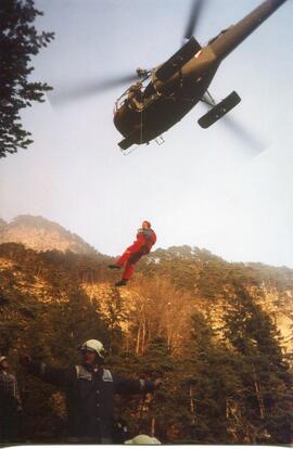 Waldbrand entlang der Mittenwaldbahn, 14 Brandstellen, von KM 7 bis 8,5