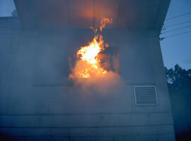 Brandhausübung in der LFS Tirol/2003-04-16 Brandhaus LFS-7