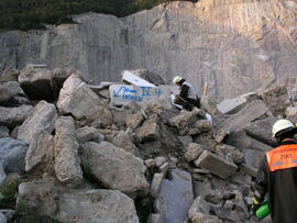 Bergeübung bei Firma Plattner/2004 06 21 Bergeü