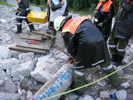 Bergeübung bei Firma Plattner/2004 06 21 Bergeü