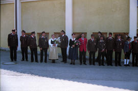 Fahnenweihe und Segnung des Kommandofahrzeuges 1993 06 06 fahnenw-25