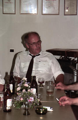 Fahnenweihe und Segnung des Kommandofahrzeuges 1993 06 06 fahnenw-6