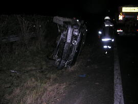 PKW Unfall A12, KM 84,3, 2 Auto zusammengestoßen, Personen verletzt, Aufräumung