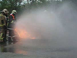 Brandschulung am Flughafen Schwechat 2005/4