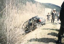 PKW Unfall A12, KM 94,5, 2 PKW über Böschung, Bergung, Höhe Pettnau