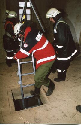 Übungsnachmittag im alten Perflerhaus/2002 03 02  Übungstag-027