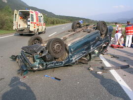 PKW Unfall A12, KM 84,5, 2 Auto zusammengestoßen