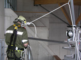 Seiltechnikübung in der LFS/2004 11 27