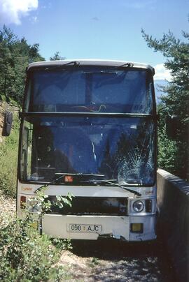 Busunfall B177, Reisebuss aus Estland, Bremsversagen, Bus fuhr in den Bremsweg