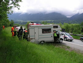 Unfall mit Wohnmobil, A12, Hinterreifen geplatzt