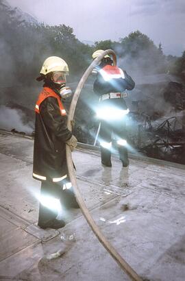 Brand bei Tiroler Loden in Innsbruck, Hilfeleistung für BF Innsbruck