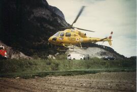PKW Unfall, A12, KM 86,5, Auto über Böschung, Aufräumarbeiten, Brandschutz