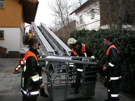 Hilfeleistung für die Rettung, Personenbergung mit DL, Weinbergweg