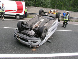 PKW Unfall A12, Richtung Westen