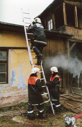 Übungsnachmittag im alten Perflerhaus/2002 03 02  Übungstag-011