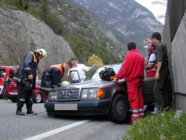 PKW Unfall, B177, Km 1,8, Herzinfarkt, Lärmschutzwand, Bergung