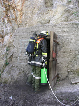 Brand im Stollen - Eingang Ehnbachklamm