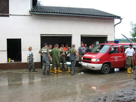 Hochwasser in Niederösterreich, Raum Amstetten, Hilfeleistung bei Aufräumung