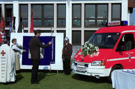 Fahnenweihe und Segnung des Kommandofahrzeuges 1993 06 06 fahnenw-15