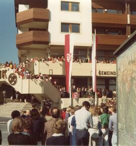 Einweihung des neuen Gemeindehauses mit RAIKA 1976 10 02 gemeinde004