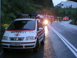 27Personenrettung aus Mittenwaldbahn in Seefeld, ÖBB KM 25,5 - Geleise vermurt