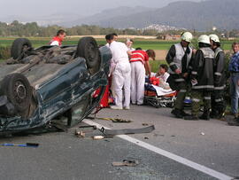 PKW Unfall A12, KM 84,5, 2 Auto zusammengestoßen