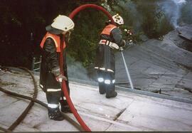 Brand bei Tiroler Loden in Innsbruck, Hilfeleistung für BF Innsbruck