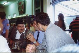 Beim Gartenfest der Feuerwehr Krün   1999 06 15 krün -003