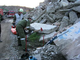 Bergeübung bei Firma Plattner/2004 06 21 Bergeü