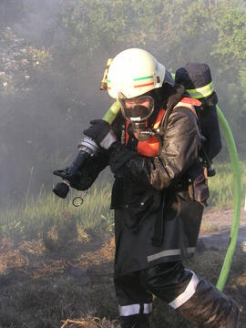 Brand eines mit Stroh beladenen PKW Anhänger, A12, KM 91,8