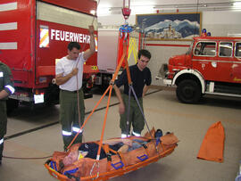 Seiltechnikübung im Feuerwehrhaus/2008 08 23