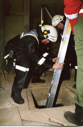 Übungsnachmittag im alten Perflerhaus/2002 03 02  Übungstag-025