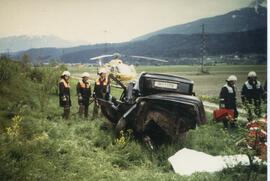 PKW Unfall, A12, KM 86,5, Auto über Böschung, Aufräumarbeiten, Brandschutz